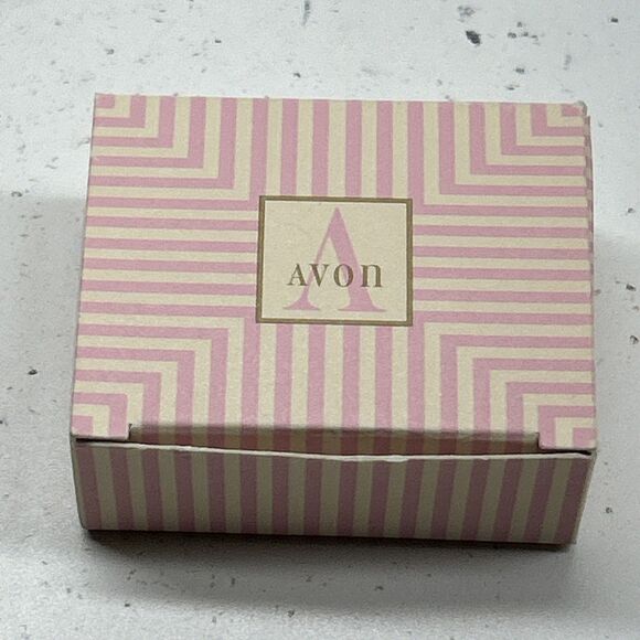 VTG ‘93 AVON Lapel/Hat Pin Breast Cancer Awareness Enamel Ribbon & Gold Toned - Picture 6 of 6